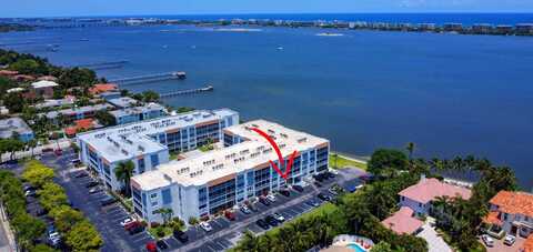 1516 S Lakeside Drive, Lake Worth, FL 33460
