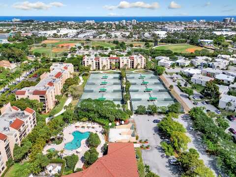 450 Egret Circle, Delray Beach, FL 33444