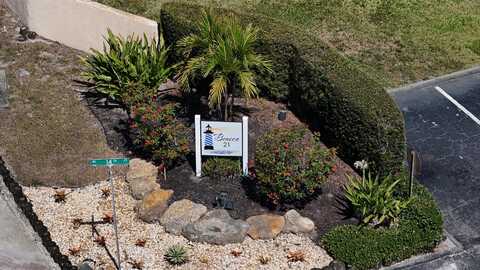 1560 NE 12th Terrace, Jensen Beach, FL 34957