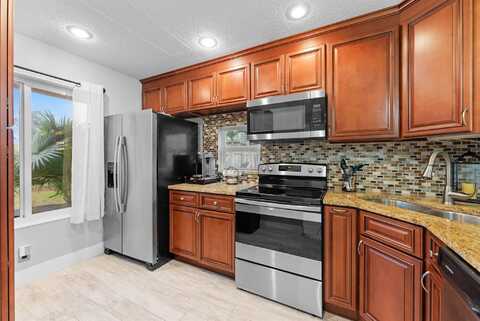3906 Circle Lake Drive, West Palm Beach, FL 33417