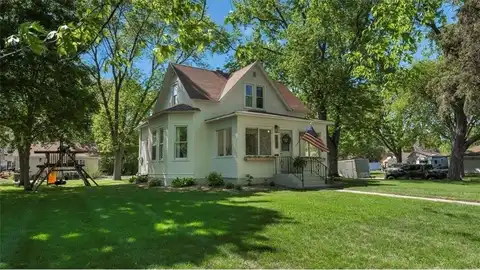 1104 Elm Street, Alexandria, MN 56308