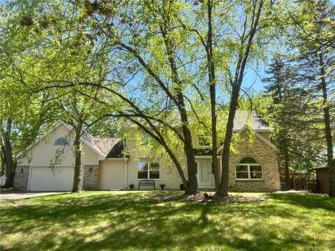 6315 Upper 44th Street N, Oakdale, MN 55128