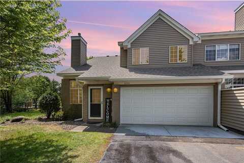 2721 Autumnwood Lane, Minnetonka, MN 55305