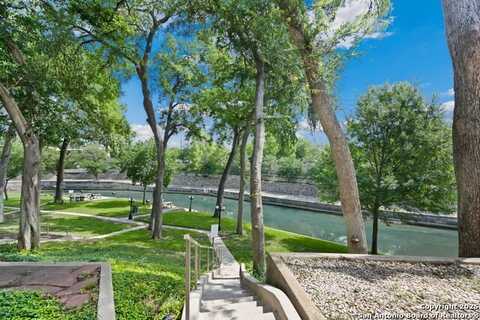 365 S Gilbert, New Braunfels, TX 78130