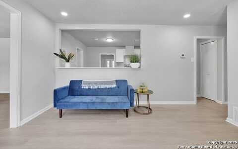 97 Denton, San Antonio, TX 78213