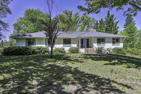 505 N Adams Dr, Mount Shasta, CA 96067
