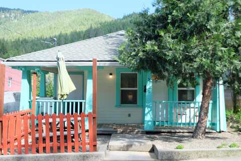 5826 Shasta Ave, Dunsmuir, CA 96025