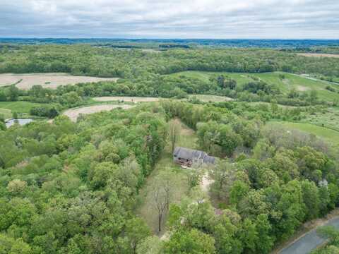 N1490 Fox Road, Wonewoc, WI 53968