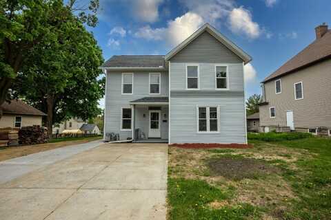217 E Division Street, Dodgeville, WI 53533