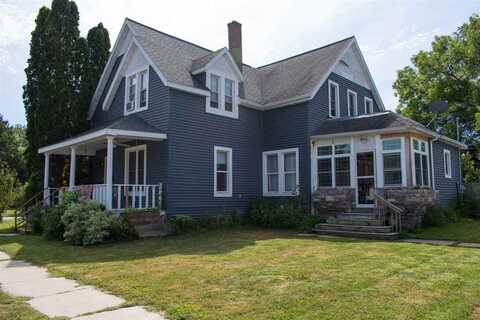 202 Wisconsin Street, Mauston, WI 53948