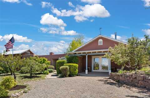 19 Paseo Nopal, Santa Fe, NM 87507