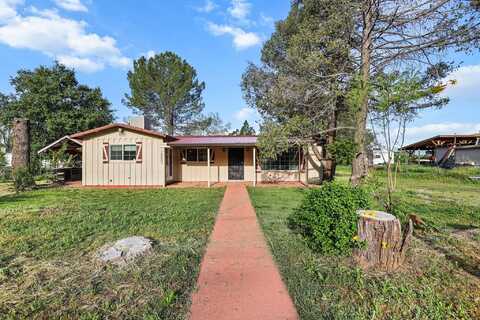 10262 Salmon Creek Road, Redding, CA 96003