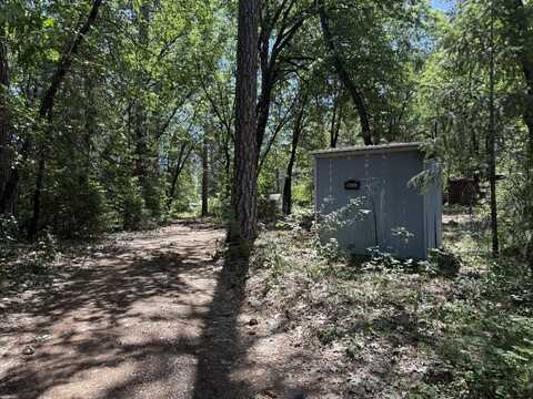 18252 Black Boulevard, Lakehead, CA 96051