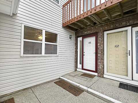 101 E Woodland Ave, Absecon, NJ 08201