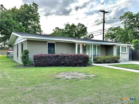 3303 Avon Drive, Victoria, TX 77901