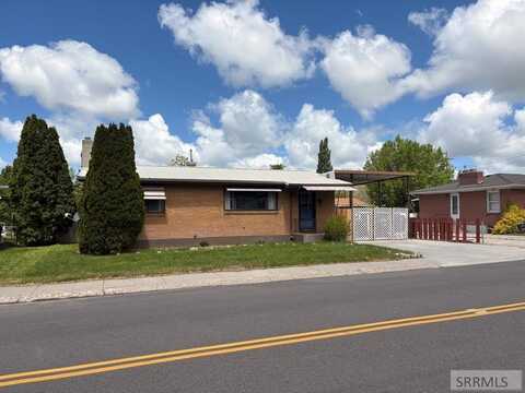 1219 Meadowbrook Lane, Pocatello, ID 83201