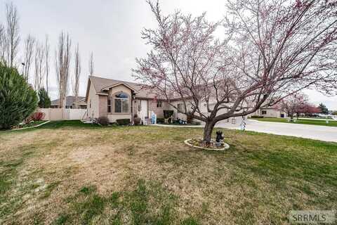 3908 E Clearfield Lane, Ammon, ID 83406