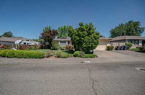 1872 Filmore Drive, Medford, OR 97504