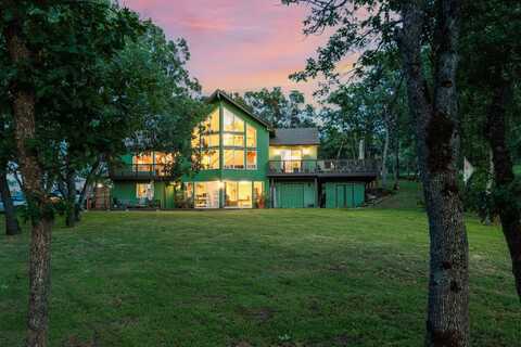 4291 Pioneer Road, Medford, OR 97501