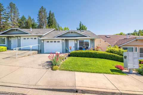 3003 University Road, Grants Pass, OR 97527