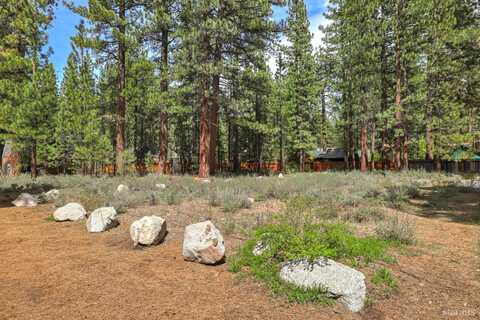 2996 Oakland Avenue, South Lake Tahoe, CA 96150