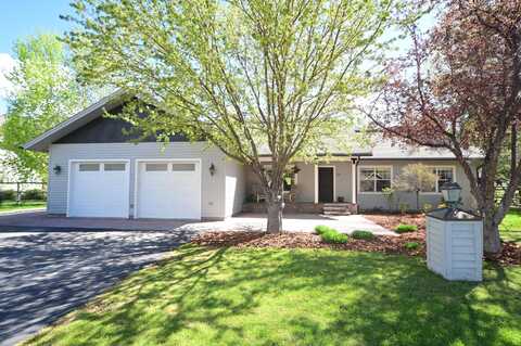 231 Tendoy St, Bellevue, ID 83313