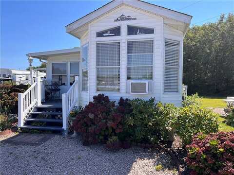 118 Dunns Corner Road, Westerly, RI 02891