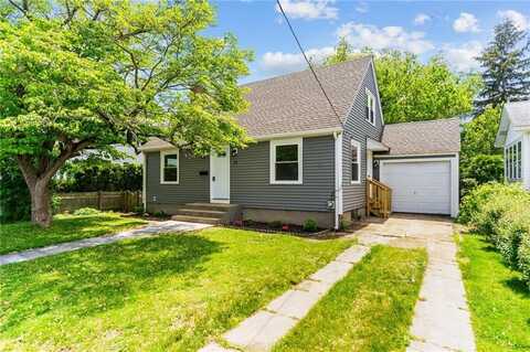 28 Ferrier Drive, Warwick, RI 02888