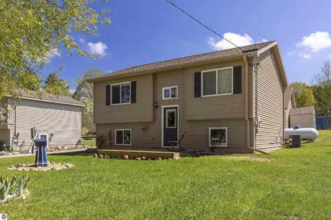 4267 Main Street, Kingsley, MI 49649