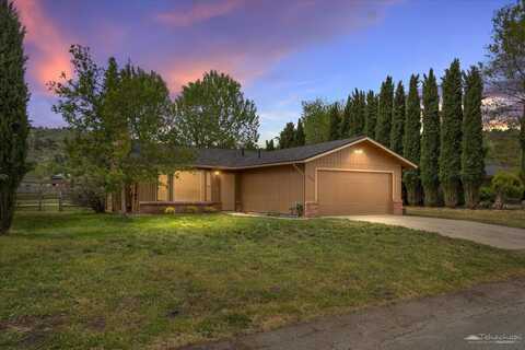 30020 Niblick Lane, Tehachapi, CA 93561