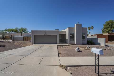 9152 E Creek Street, Tucson, AZ 85730