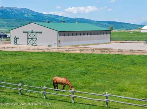 86 HAWK'S REST RD, Etna, WY 83118