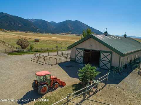 86 HAWK'S REST RD, Etna, WY 83118