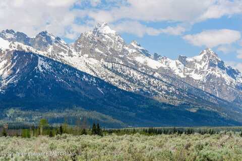 505 E TRAP CLUB Road, Jackson, WY 83012