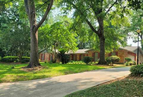 3705 Foxford Circle, Tallahassee, FL 32309