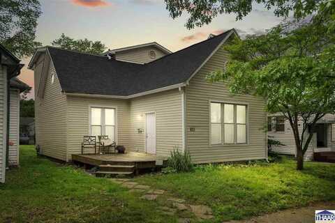 831 S 9th Street, Terre Haute, IN 47807