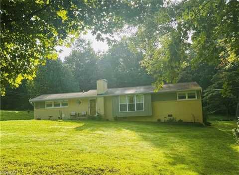 357 Town N Country Drive, Wilkesboro, NC 28697