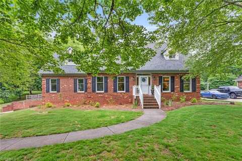 641 Doe Run Drive, Kernersville, NC 27284