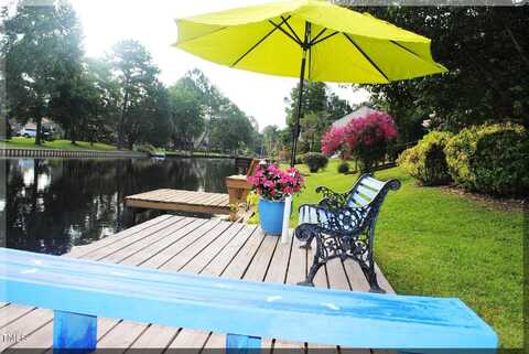 25 Quarterdeck Townes, New Bern, NC 28562