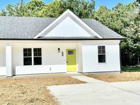 506 S Smithfield Street, Selma, NC 27576