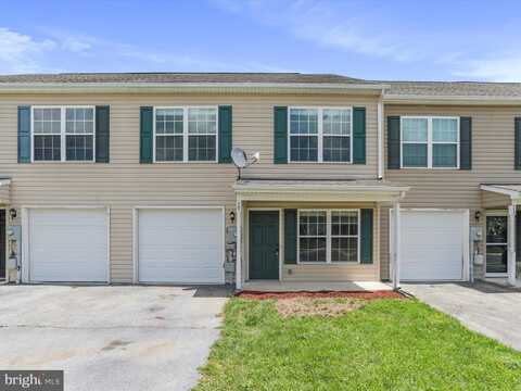 19 MONTAGUE WAY, INWOOD, WV 25428