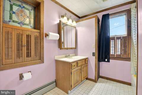 58 MOUNT AIRY ROAD, NEW PROVIDENCE, PA 17560
