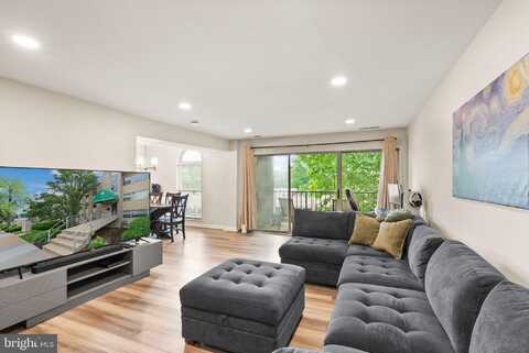 7 CANTERBURY SQUARE, ALEXANDRIA, VA 22304
