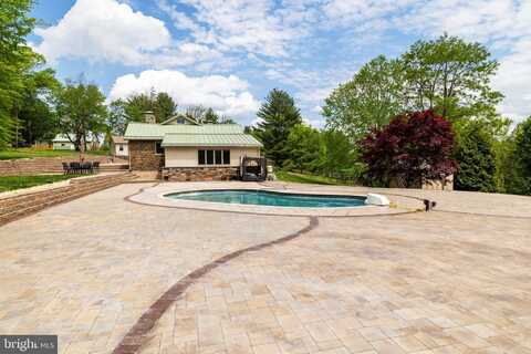 1851 MEETINGHOUSE ROAD, WARMINSTER, PA 18974