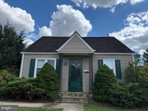890 N WARREN STREET, POTTSTOWN, PA 19464