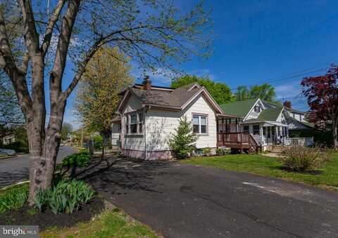 20 W FORRESTVIEW ROAD, BROOKHAVEN, PA 19015