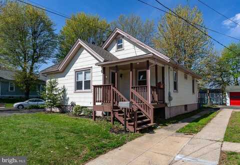 20 W FORRESTVIEW ROAD, BROOKHAVEN, PA 19015
