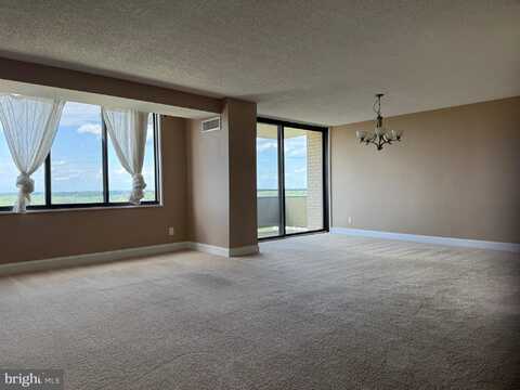 5225 POOKS HILL ROAD, BETHESDA, MD 20814