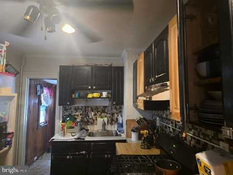 254 HOWELL STREET, TRENTON, NJ 08610