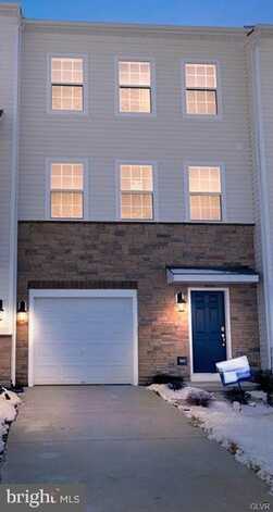 8328 ALEXANDER COURT, BREINIGSVILLE, PA 18031